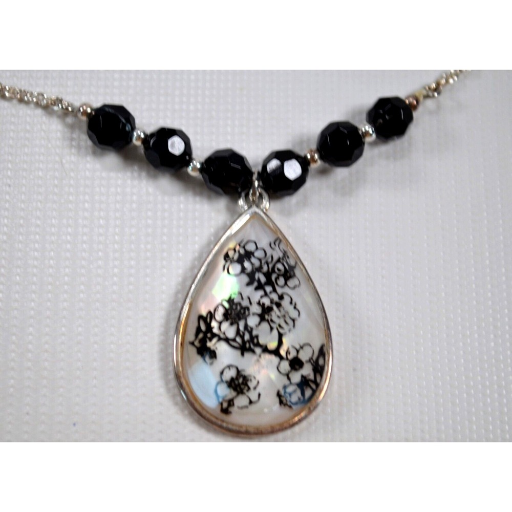 Silver Tone Necklace Black & White Floral Teardrop Pendant Black Faceted Beads